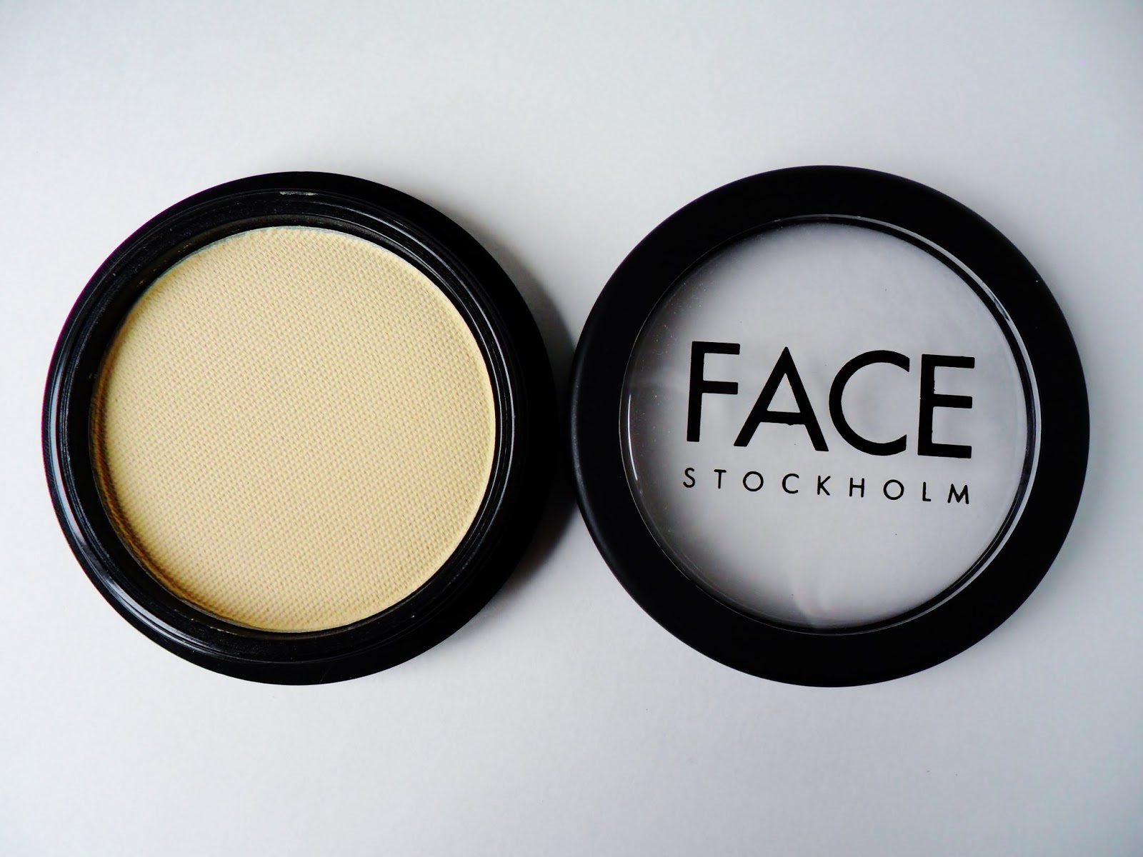 Face Stockholm matte eye shadow in Lemon