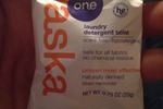 Vaska laundry detergent tablet