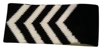 Chevron Print Ear Warmer Headband B&W
