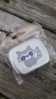 Small raccoon tin